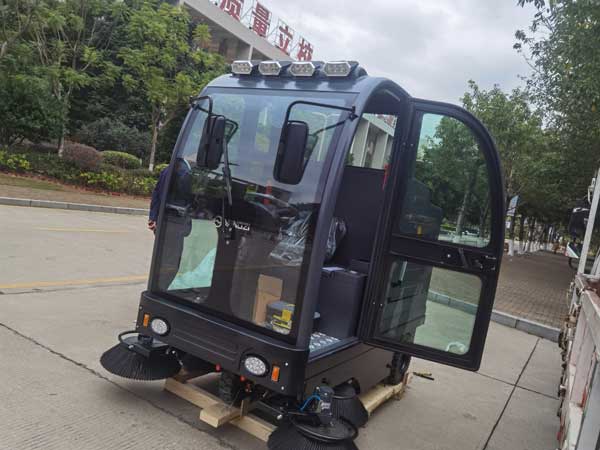 電動掃地車的功能介紹 電動掃地車的功能介紹