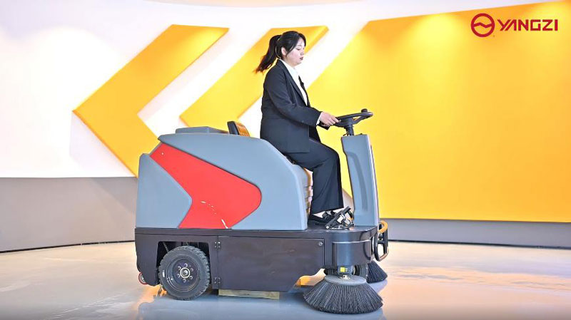 企業(yè)用電動掃地車 企業(yè)用電動掃地車