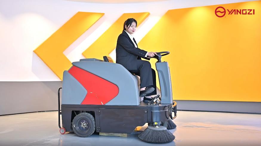 電動掃地車合適什么季節使用 電動掃地車合適什么季節使用